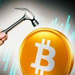 Mixed Signals: Bitcoin's Battle at $27,600 Amid Contradictory Market Indicators