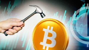 Mixed Signals: Bitcoin’s Battle at $27,600 Amid Contradictory Market Indicators