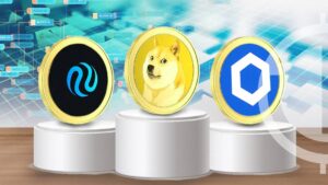 Top 3 Altcoins to Trade in August: Crypto Expert Recommends Promising Choices