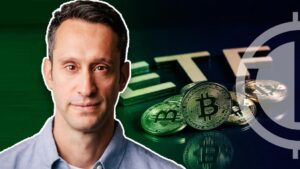 Crypto Analyst Exposes Bitcoin’s Rollercoaster Ride Following Fake ETF News