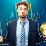 Crypto Rover Warns of Crucial Bitcoin Crossroads Amid Bearish Divergence