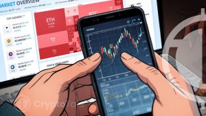 Crypto Dip: Bitcoin Below $59K, Ethereum, Solana Down 8%